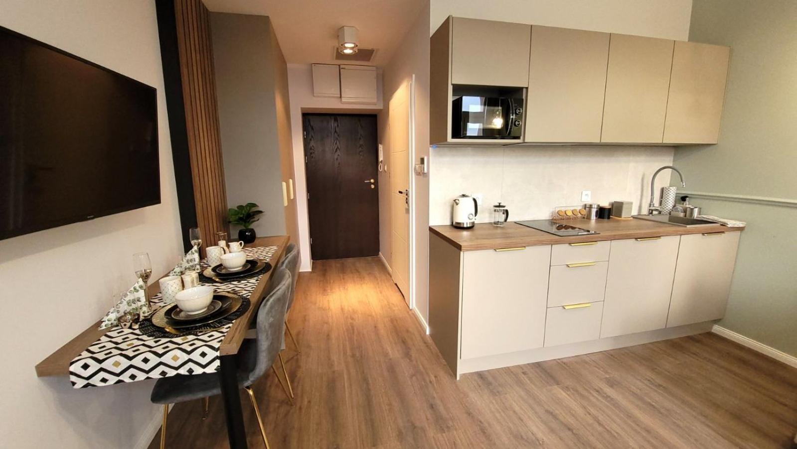 לודז' Polonia Apartments מראה חיצוני תמונה