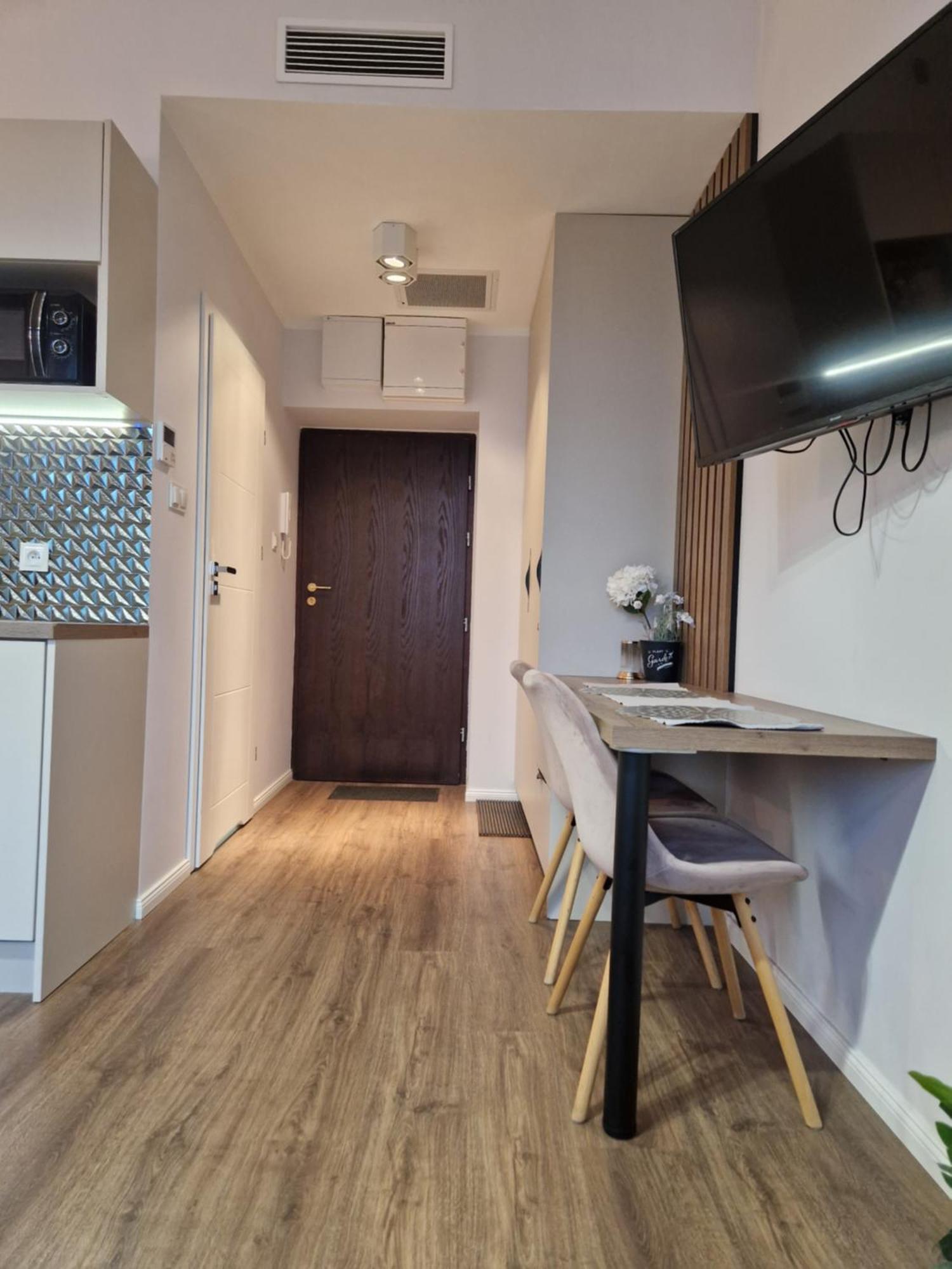 לודז' Polonia Apartments מראה חיצוני תמונה